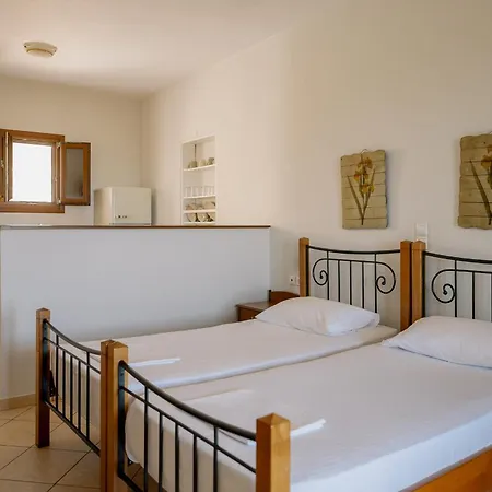 Pothiti Studios * Donoussa